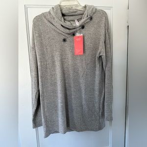 NWT GREY WOMENS SHIRT SIZE LARGE